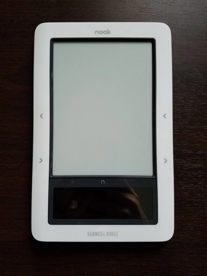 Barnes & Noble Nook 1st Edition (BNRV100), New Battery, 2GB, Wi-Fi + 3G - Image 2 of 4