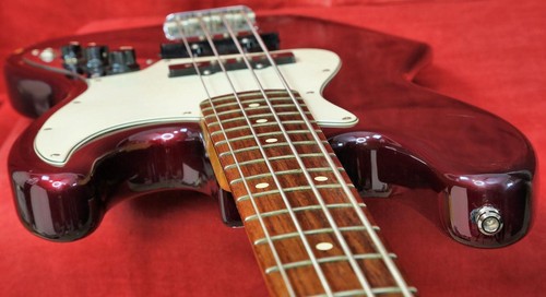 2011 FENDER STANDARD JAZZ BASS GUITAR BURGUNDY WINE RED MIM - Picture 8 of 13