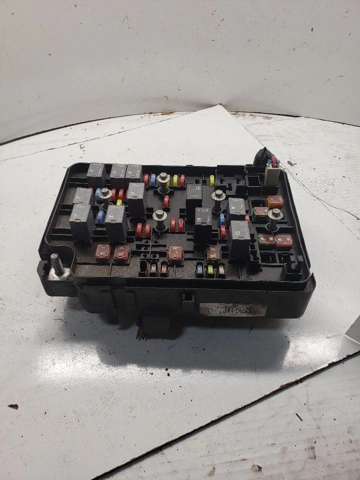 Motor de caja de fusibles California emisiones compatible con 08-10 COBALTO 1388346 Foto 2 de 4