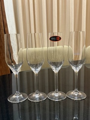 RIEDEL VIVANT~4 Piece Champagne Flute Crystal Glass Set, 10-1/4oz - 8 7/8''