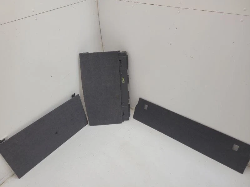 2009-2013 NISSAN MURANO TIRE CARGO COVER TRIM - Imagem 2 de 4