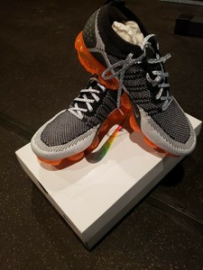 vapormax flyknit 2 mango
