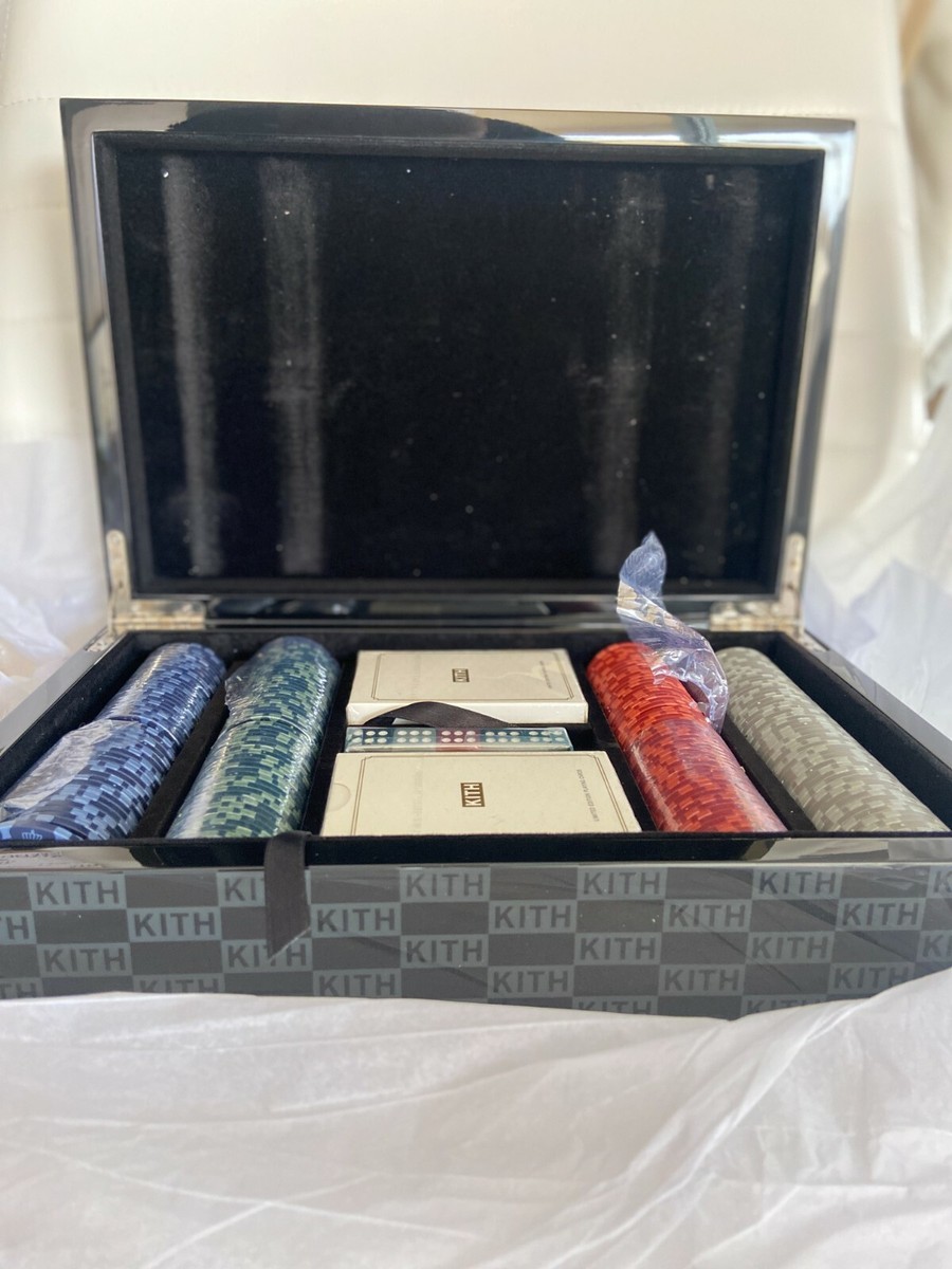 KITH POKER SET Kith The Kithmas ポーカー Kith Monogram Lacquer Poker Set - Machine – Kith Canada