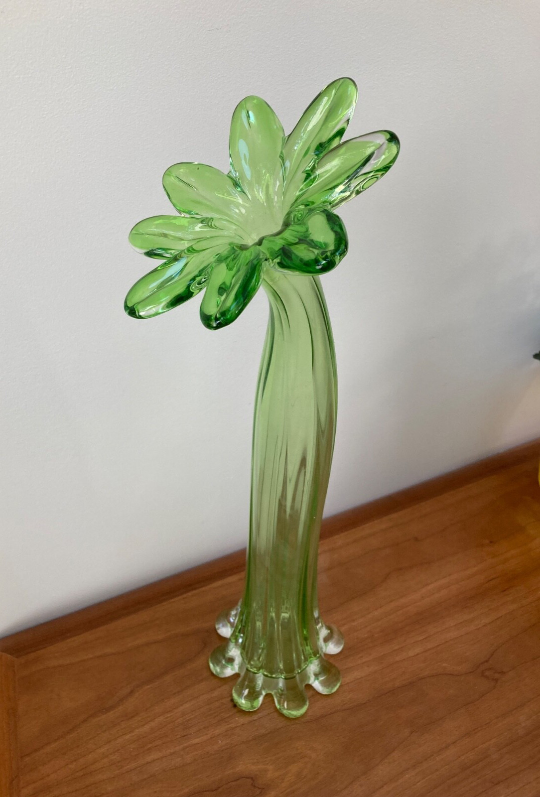 Very Large Vintage Gardenia Hand-Blown Murano Glass Vase, Italy, 1970s