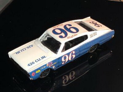 CUSTOM Hot Wheels Ray Elder 1967 HEMI Dodge Charger, 1/64th