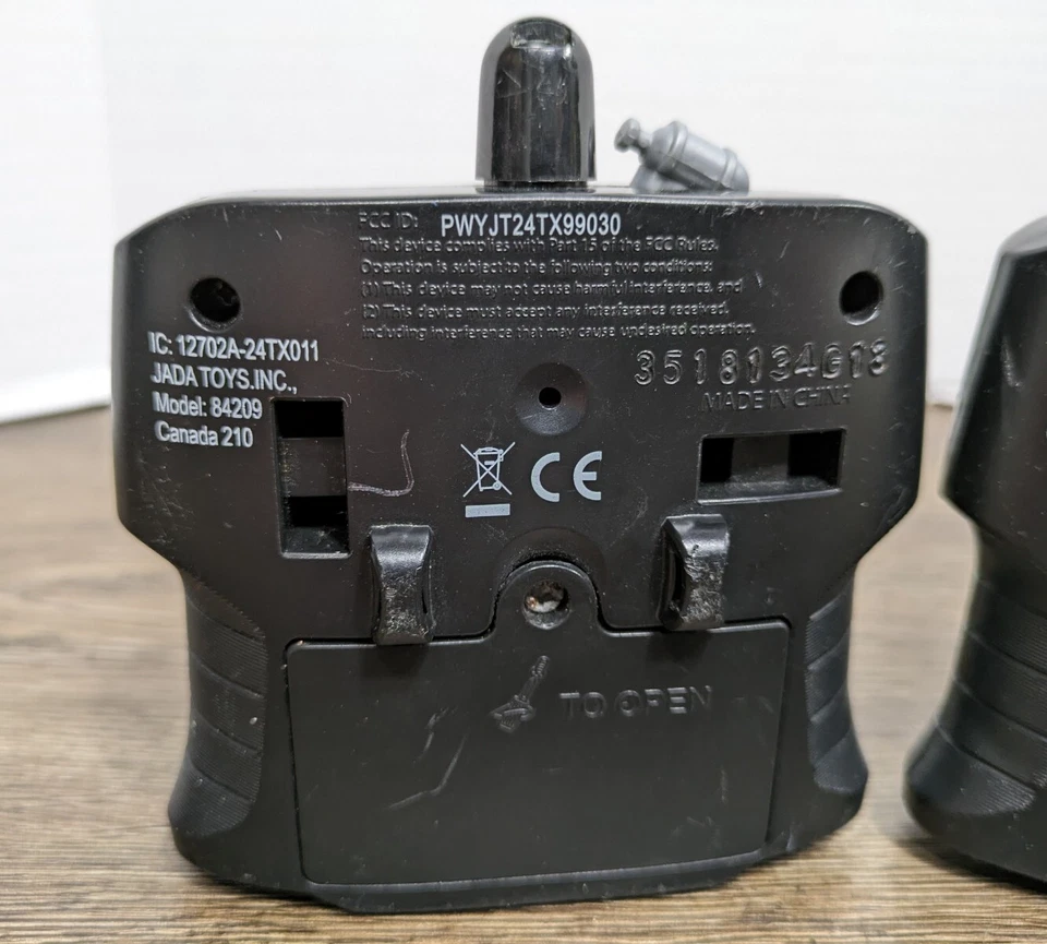 Reemplazos de control remoto Jada RC Heat High Speed Pursuit Turbo Boost 84209 Foto 3 de 4