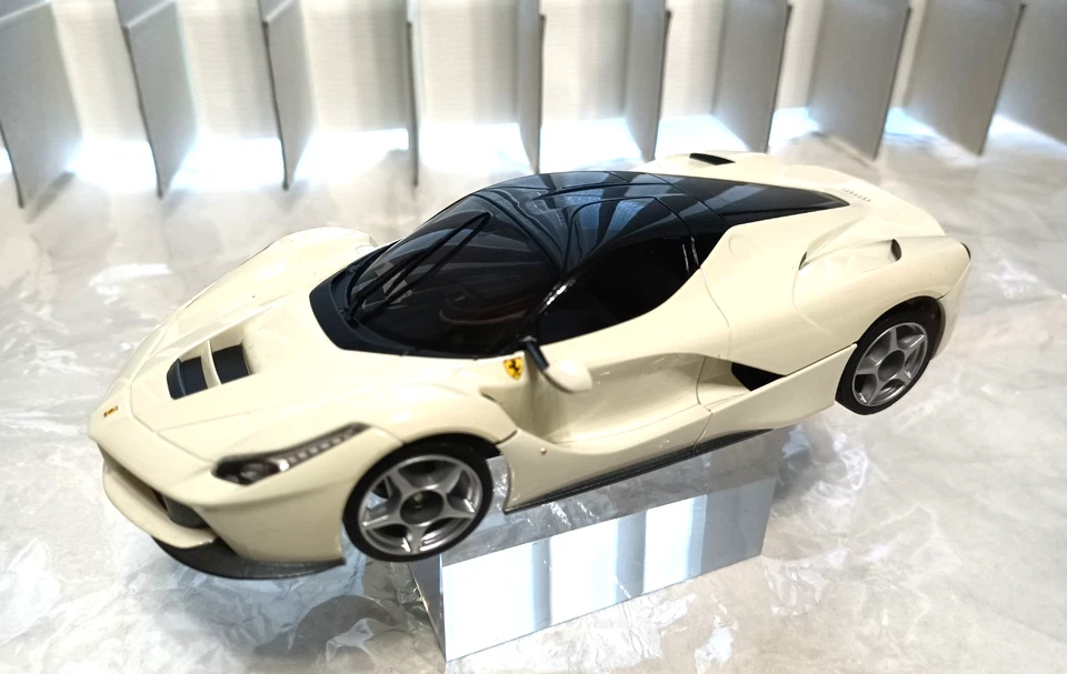 Kyosho Mini-Z MR-03 Chassis & Ferrari Model Body Set ④ - Image 2 of 4