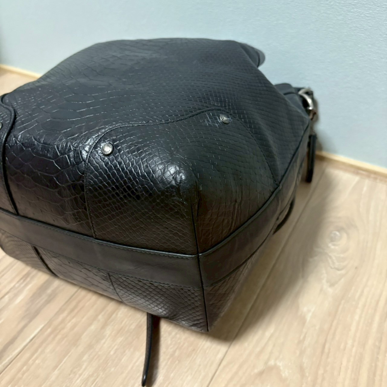 Y2K COACH Python Embossed Leather Drawstring 2-Wa… - image 10