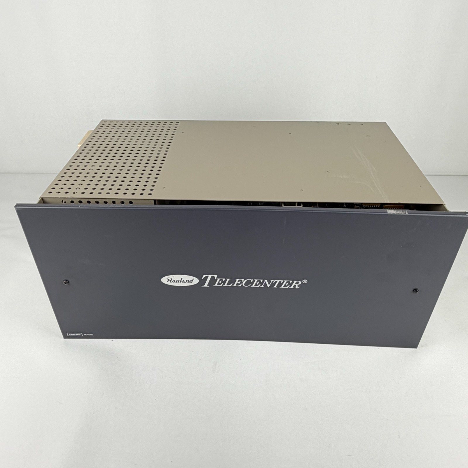 Rauland Borg TC4002 Card Cage Telecenter VCM2 Intercom System TC4160