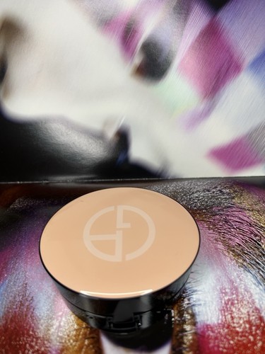 NEW Giorgio Armani 2.0 Luminous Silk Glow Fusion Powder! Full Size - Picture 7 of 10