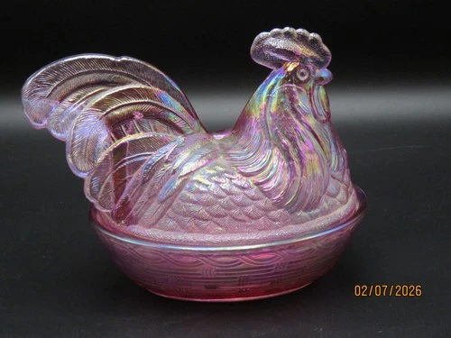 VINTAGE FENTON IRIDESCENT PINK ROOSTER - HEN CHICKEN On NEST CARNIVAL GLASS