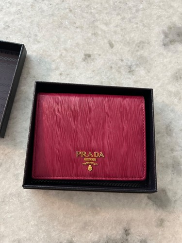 Prada Saffiano Leather Bifold Wallet w/ original receipts and packaging