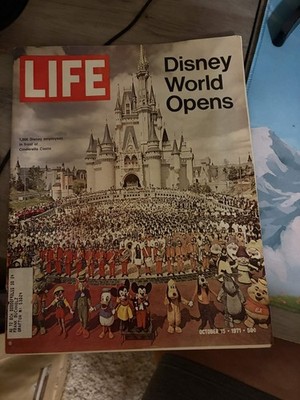 LIFE Magazine Oct 15 1971 Disney World Opens Cover Illustrated News Vintage