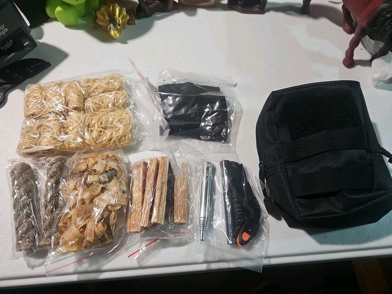 fire starter kit survival