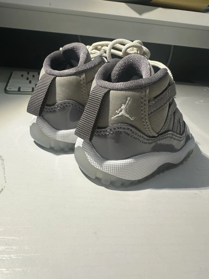 Air Jordan Retro 11 冷灰色 硬底 2c — 第 4/4 张图片