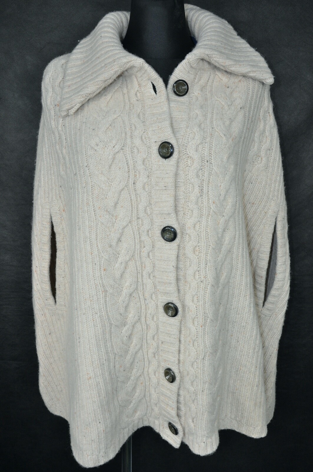 Henri Lloyd Eilis Chunky Cable Cape 