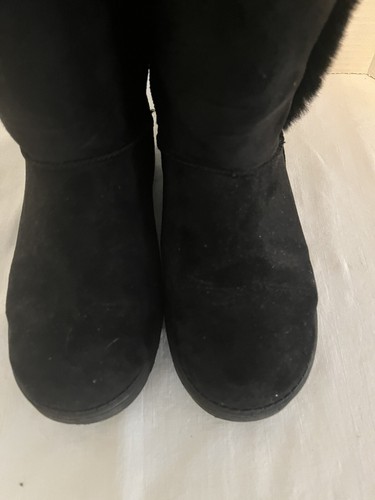 Kohls Womens Boots Black Suede Size 6 Faux Fur Lining Winter Button Loop - Imagen 4 de 8