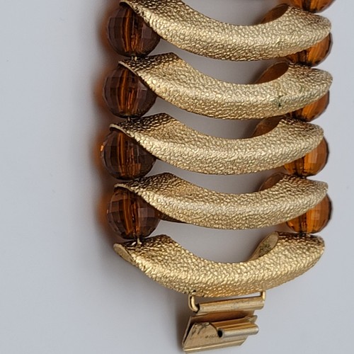Vintage Napier Bracelet Gold Toned Metal Panel Crystals Linked Chunky - Picture 3 of 8