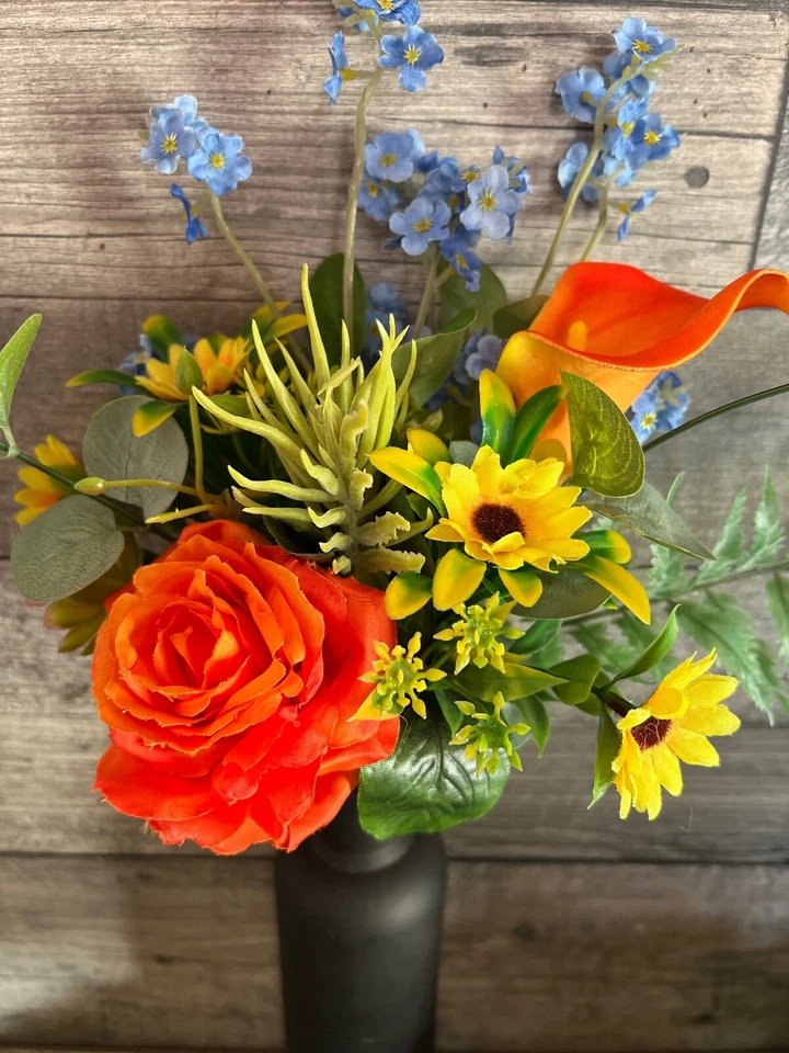 Ramo de flores realista, no me olvides, girasol, rosa, arreglo de eucalipto Foto 3 de 4