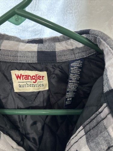 Wrangler Authentics Insulated Plaid Shirt Rn# 130273 Size Medium - Picture 2 of 6