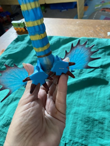 Train Your Dragon 2 Stormfly Power Dragon Tail Twist Spike Attack No Spikes - Picture 4 of 7