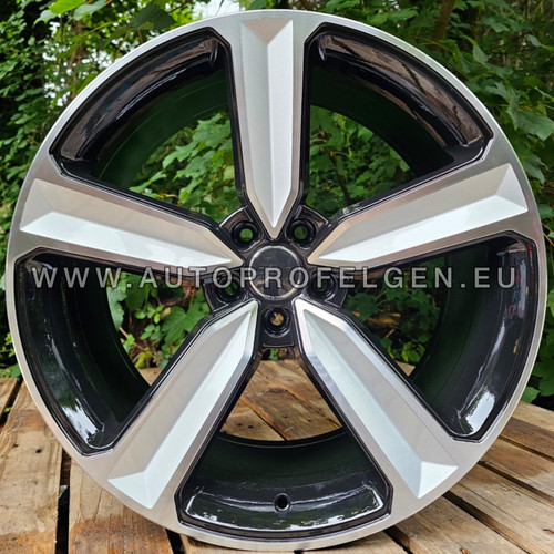 Neu Audi RS4 Style 18 Zoll Felgen 8,5j 5x112 ET40 Alufelgen Räder x4 Poliert