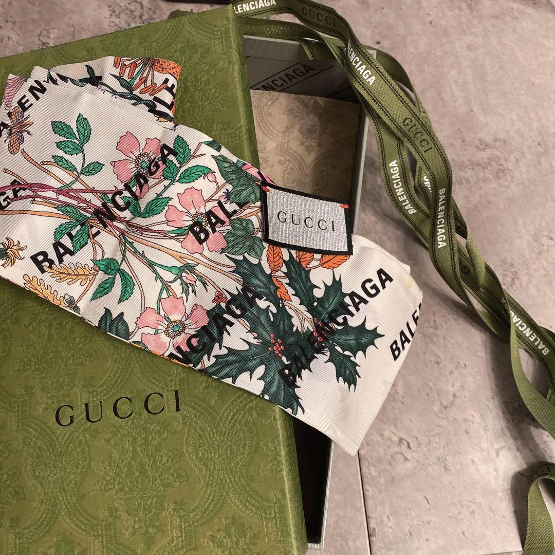Écharpe Balenciaga Gucci Collaboration limitée