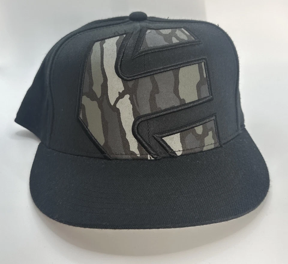 Sombrero ajustado de lana negro camuflado Etnies vintage talla 6 7/8-7 1/4 de Flexfit Skate Foto 2 de 4