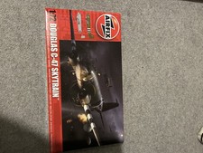Airfix Douglas Dakota C-47 Skytrain 1:72 Scale Model Kit A08014