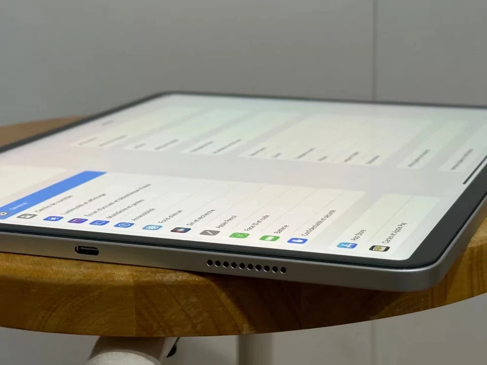 Apple iPad Pro 12.9-inch (6th generation) · 256GB · Wi-Fi, photo 1 sur 5