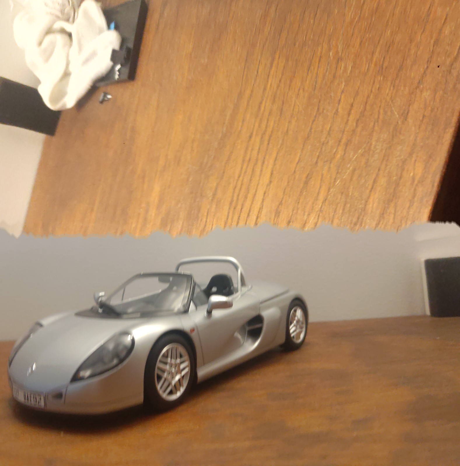 Renault Spider 1999 Gris Titan 1/18 Réplique de Collection OttOmobile