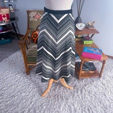 Vintage 1940s Style Skirt l Sweater Knit Black Chevron l A-line l M L l 40s 70s
