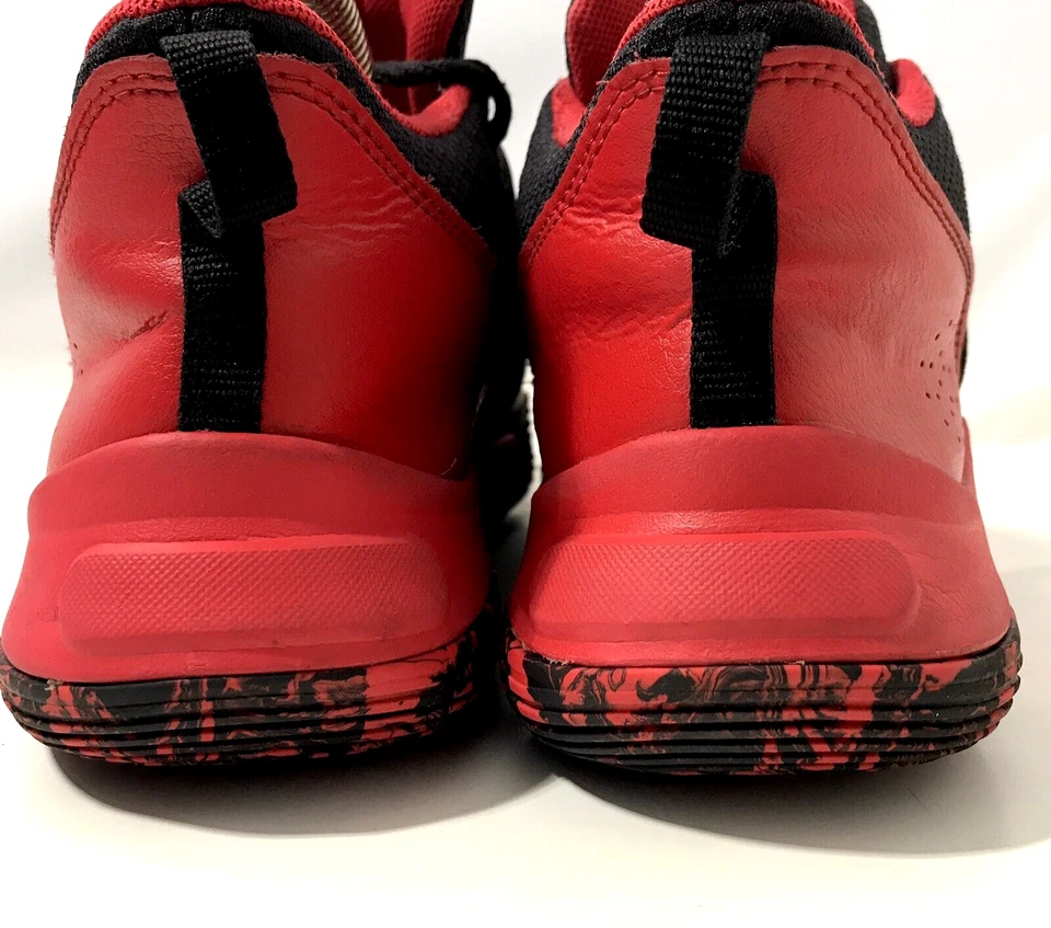 Under Armour Sz 5.5 Youth Boys Red Black Leather Athletic Mid Top Shoes - Image 4 of 4