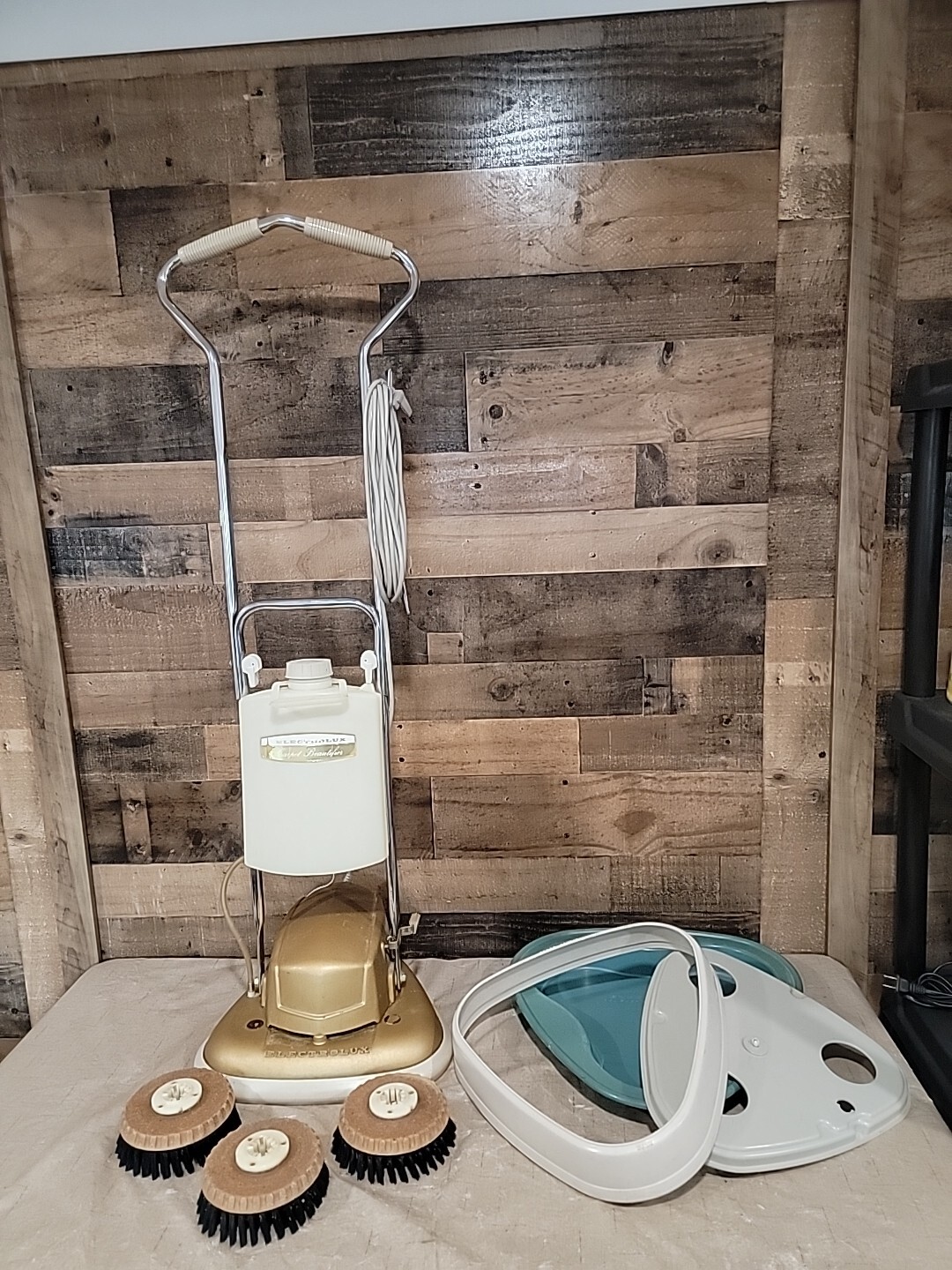 Electrolux Model B8 Beautifier Carpet Cleaner Floor Polisher Shampooer