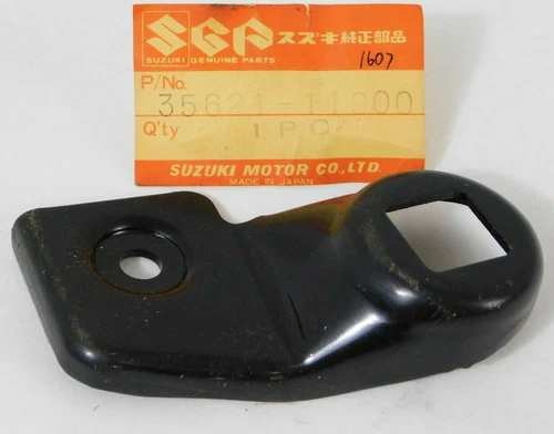 BRACKET, RH