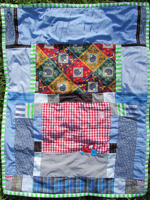 ORIGINAL Handarbeit Patchwork Quilt Igel rot Traktor Decke Neugeborenes Baby Geschenk