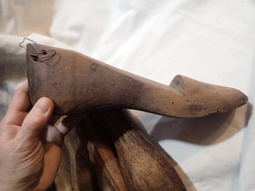 Vintage lot of 7 Wood Adult SHOE LASTS Forms Cobbler Molds 9" to 10.5" in length - Picture 8 of 16
