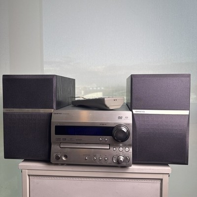 Onkyo DR-UN7 DVD Receiver XM Radio w/2 D-720 Speakers Remote Works Dolby Digital