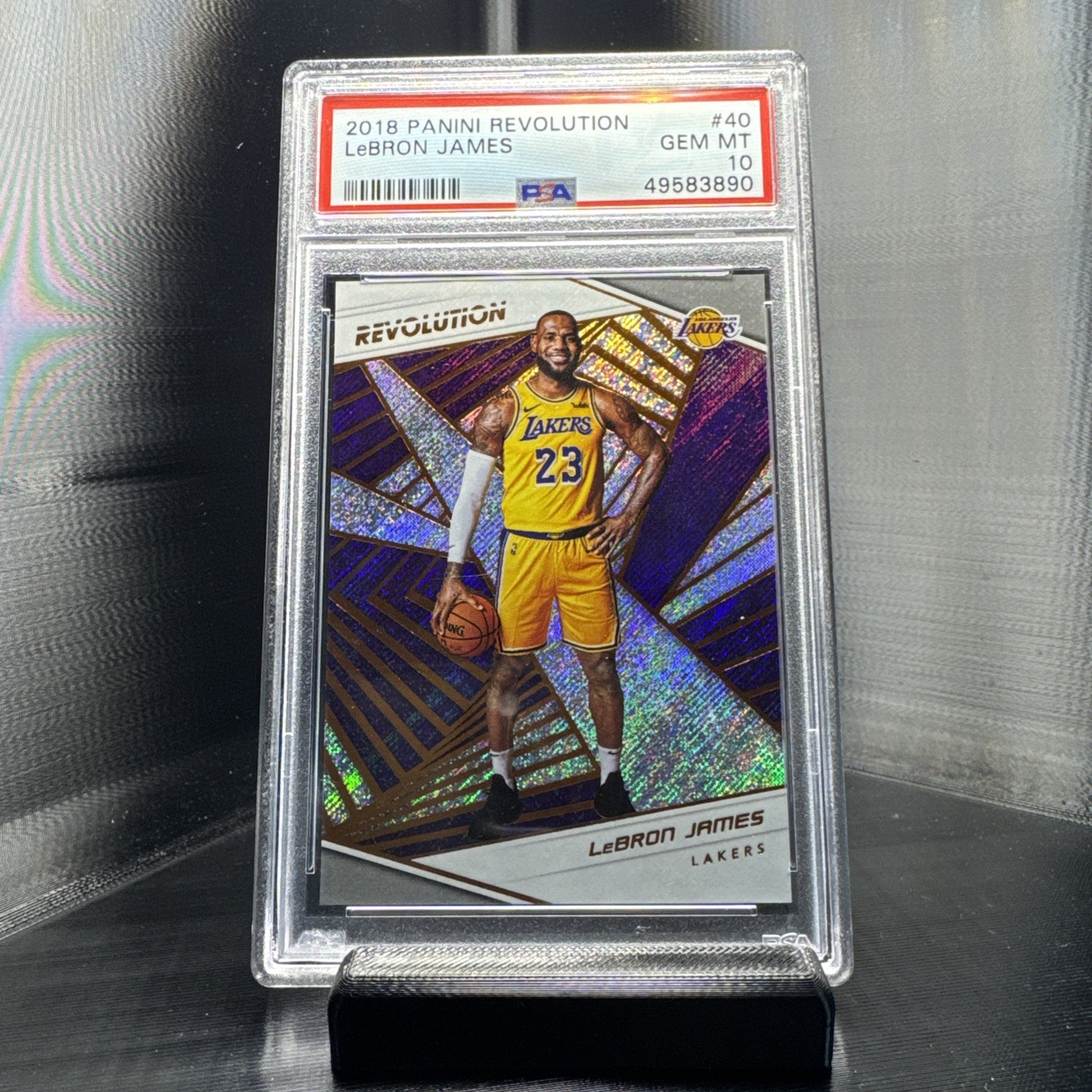 2018-19 Panini Revolution - LeBron James #40