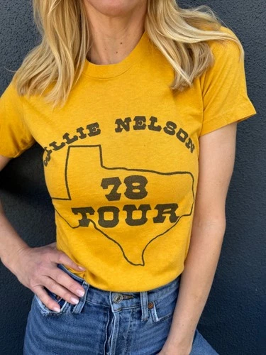 VINTAGE 70s WILLIE NELSON TOUR CONCERT T-SHIRT ADULT SZ 1970s vintage concert t-shirt, vintage, single stitch, B+ condition