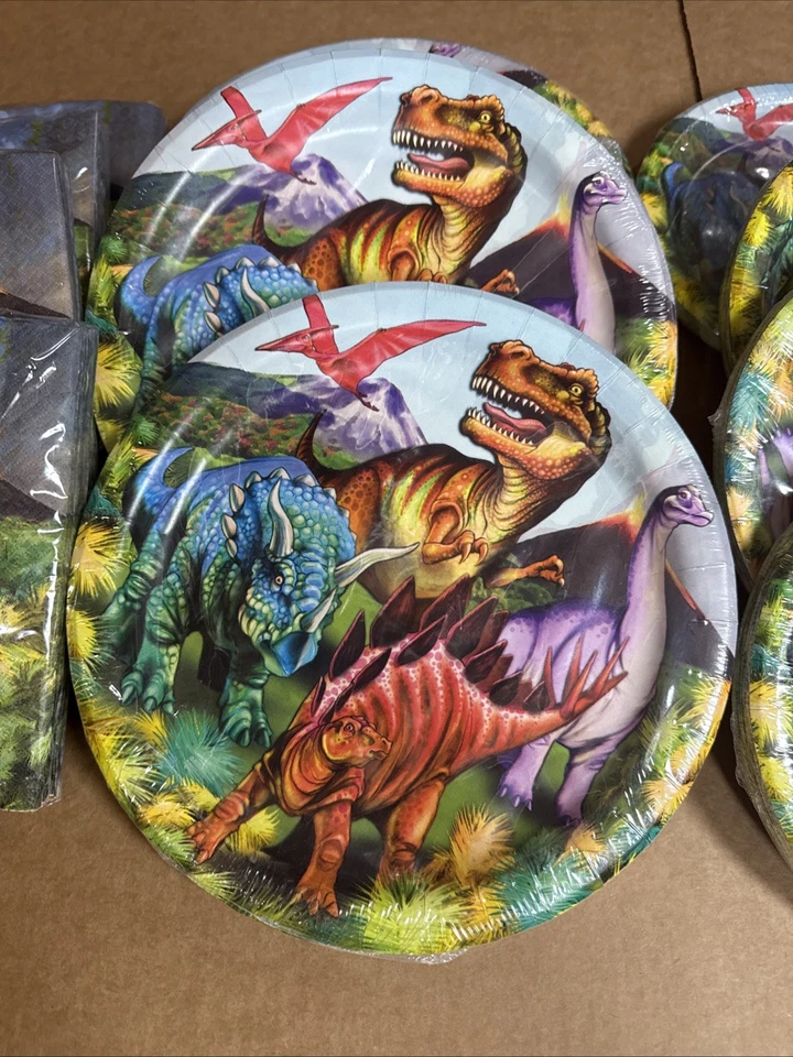 Dinosaur Party Supply Bundle - Image 2 of 4