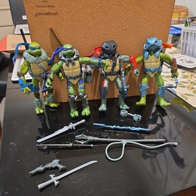 TMNT Ninja Turtles 6'' Alien Hunter Action Figures 2007 Playmates Toys Set of 4 