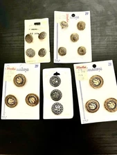 Vintage 1970 Buttons Metal Sea Horse Head Gold Tone Lot W Misc Extras With Shank