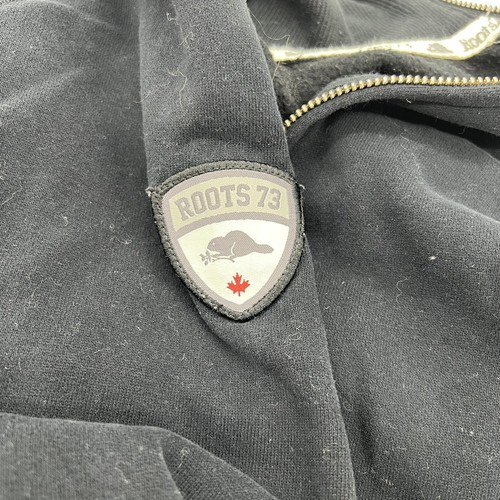 Roots Canada Black Zip Up Sweater Audi Logo Women’s Small - Picture 6 of 6