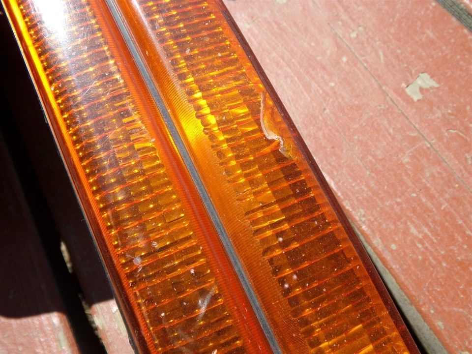 Dodge Caravan Chrysler Voyager Town & Country 1991-94 señal de giro izquierda OEM 92 93 Foto 2 de 4