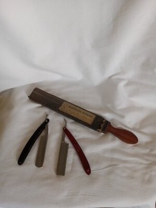 Vintage NU-KUT Salpac Co.  Pakistan Straight Razor. And Razor Strop 