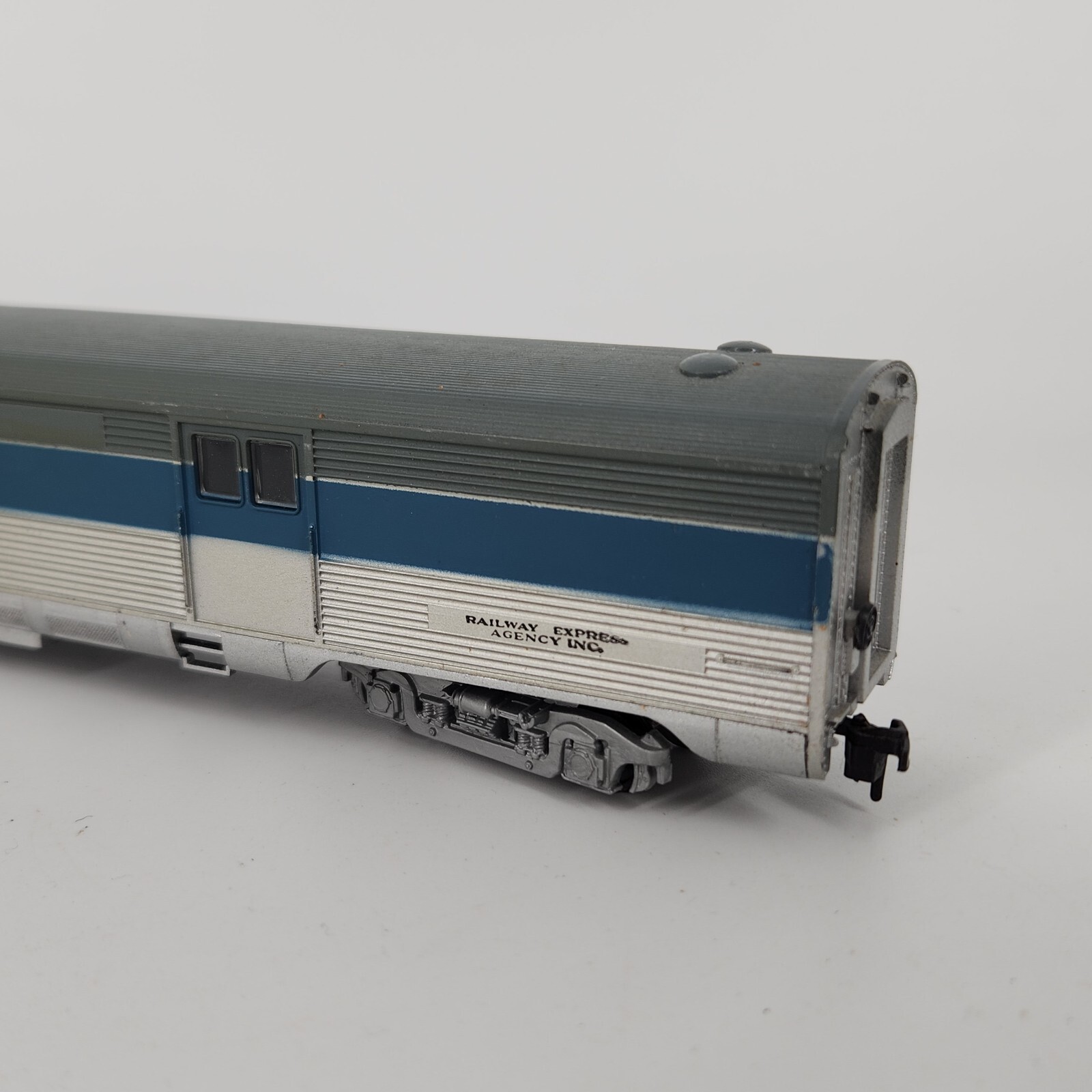 HO Athearn Bluebox Nickle Plate Road Passenger Car Lot of 5 Custom