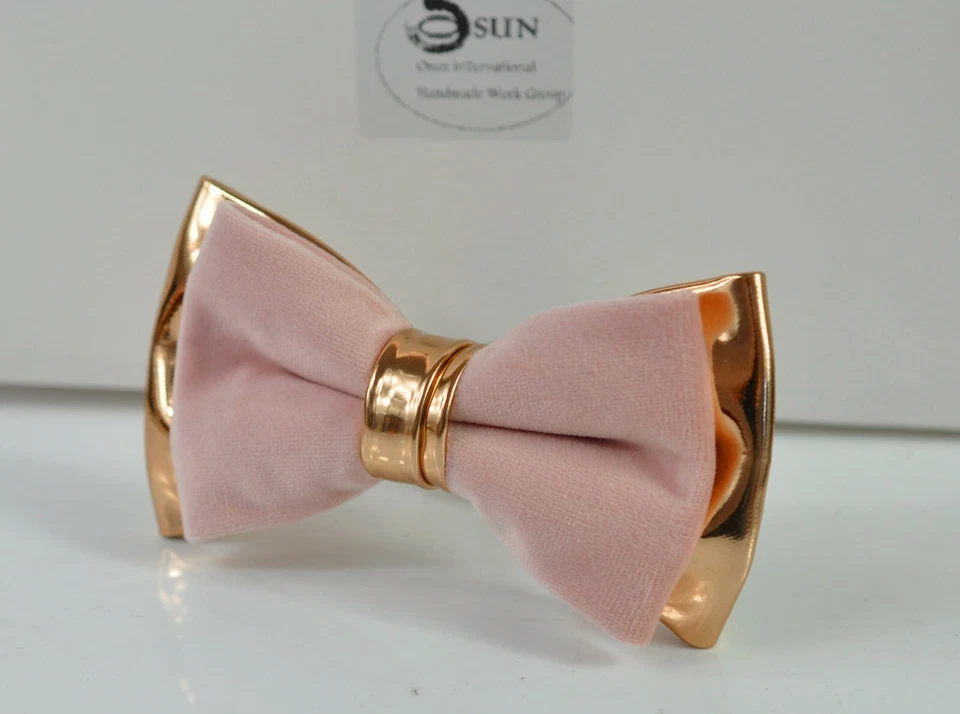 Pajarita de cuero dorado rosa polvoriento de terciopelo + tirantes a juego para todas las edades Foto 4 de 4