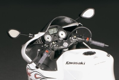 Tamiya 1/12 model kit Kawasaki Ninja ZX-14 Special Color Edition