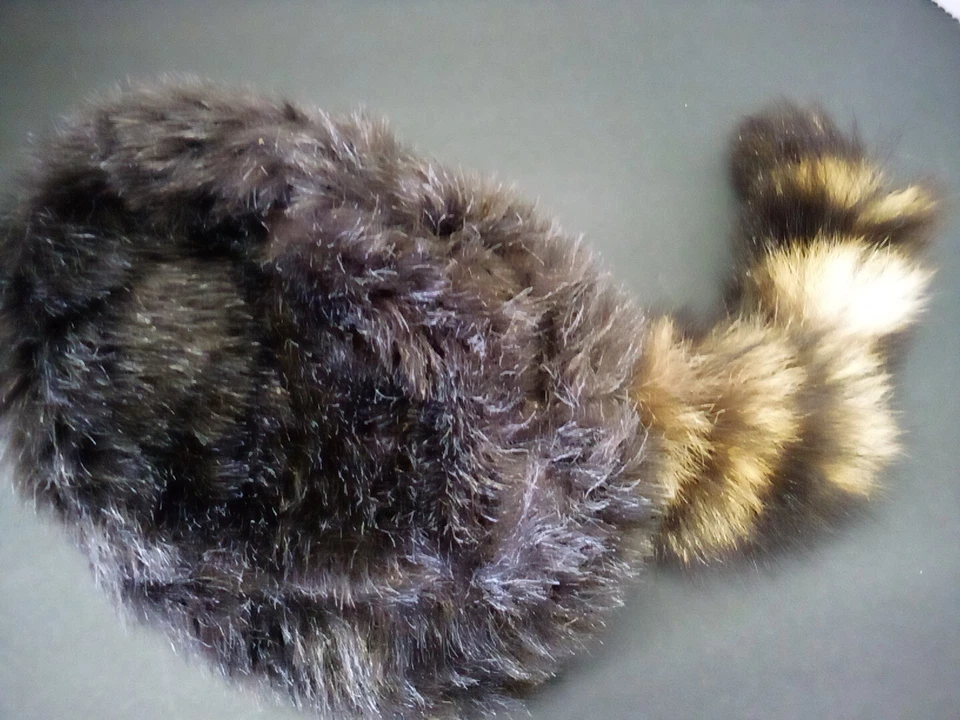 Sombrero de piel de mapache sintético juvenil Foto 4 de 4